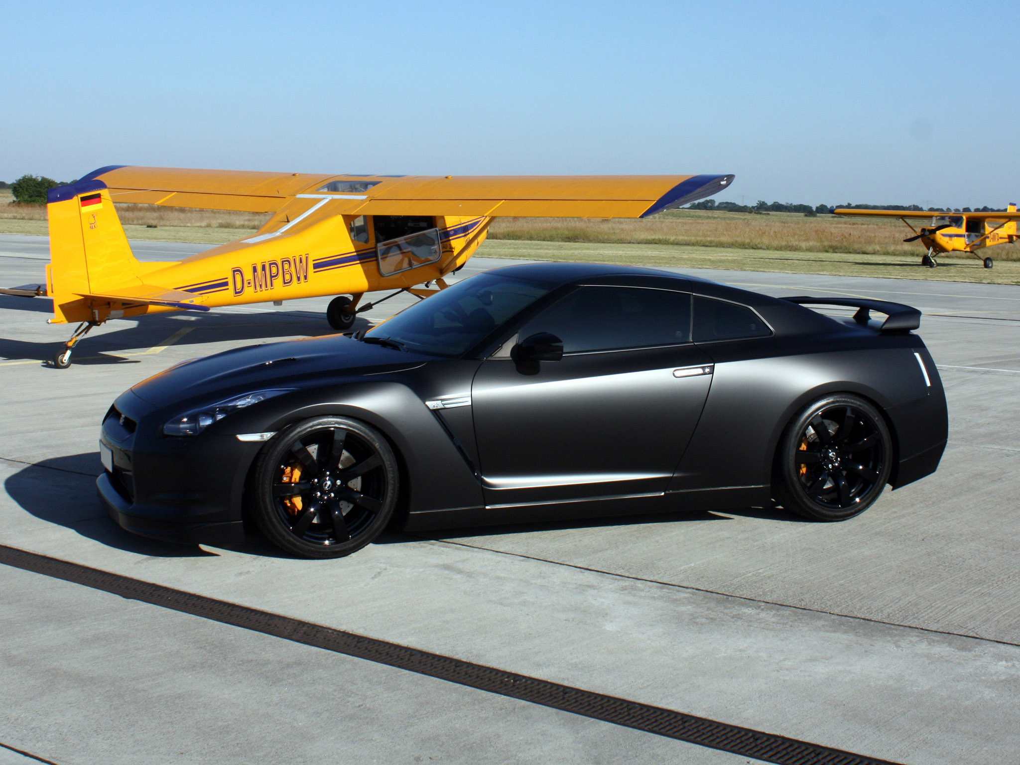 Nissan gtr r35 production numbers #2